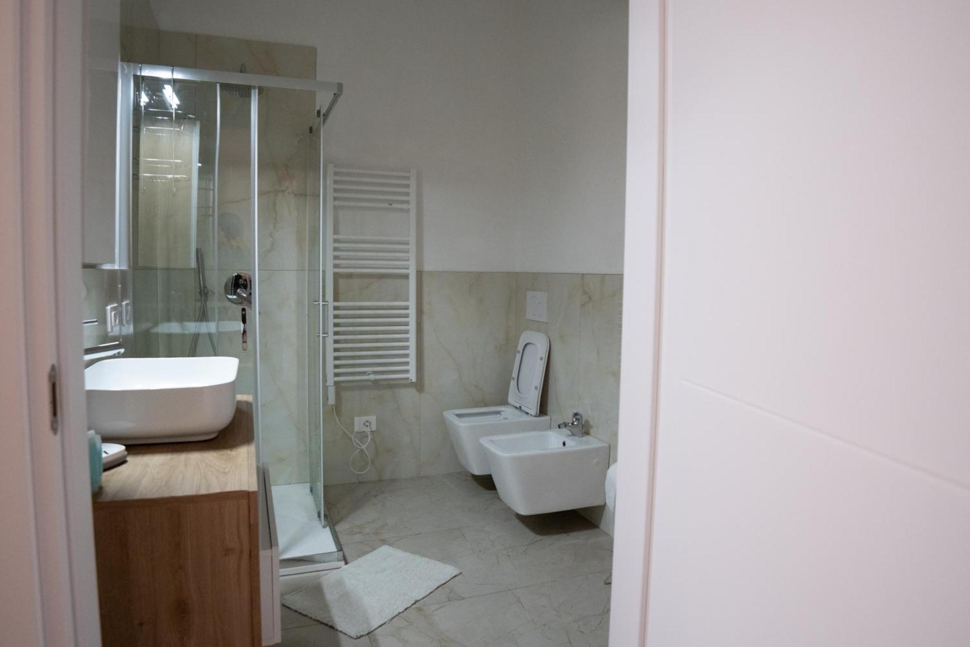 Casa Vacanze Aria Leggiuno Екстер'єр фото