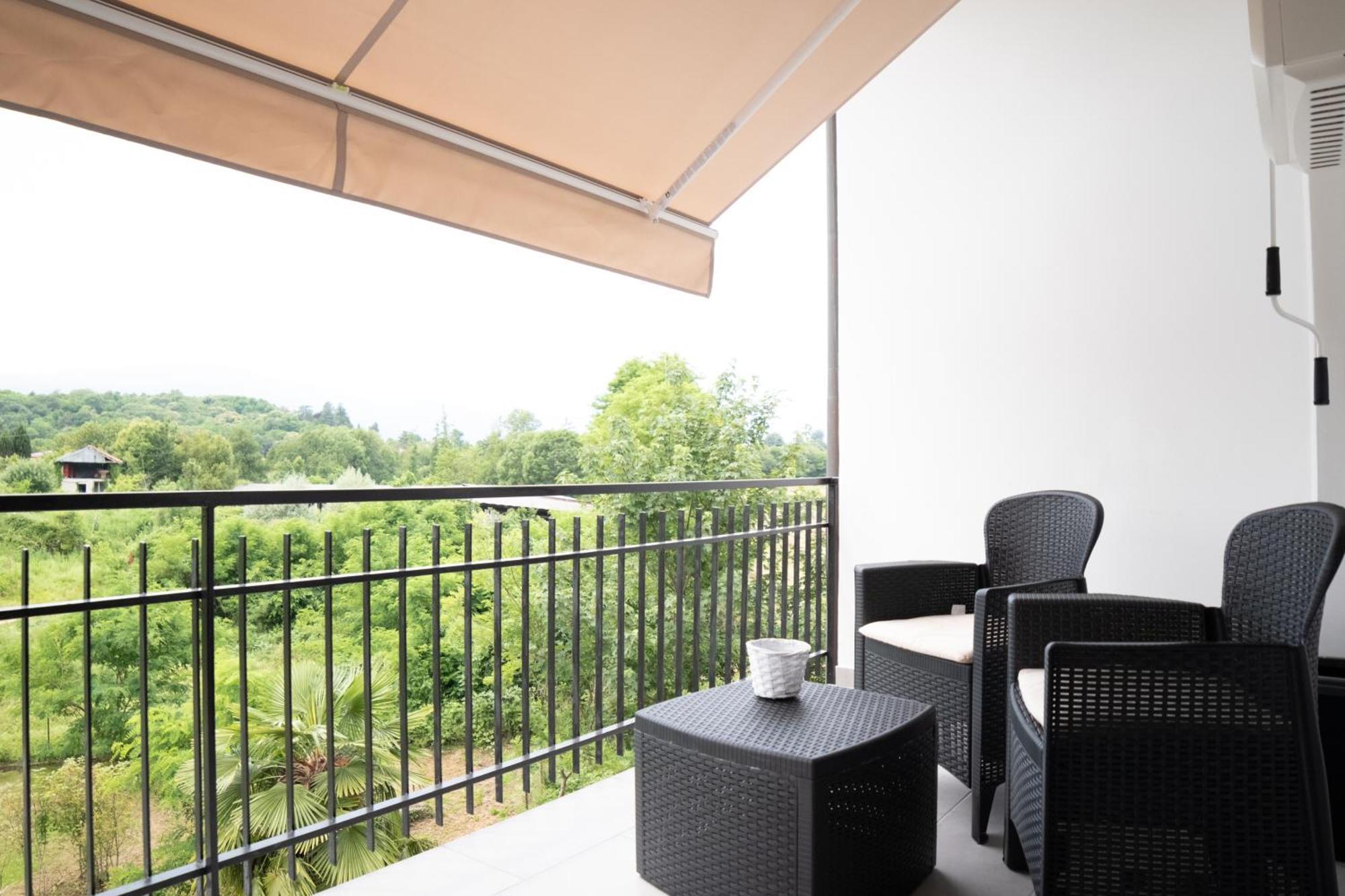 Casa Vacanze Aria Leggiuno Екстер'єр фото
