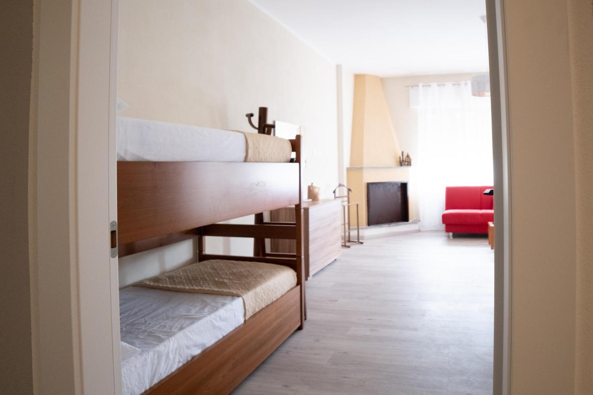 Casa Vacanze Aria Leggiuno Екстер'єр фото